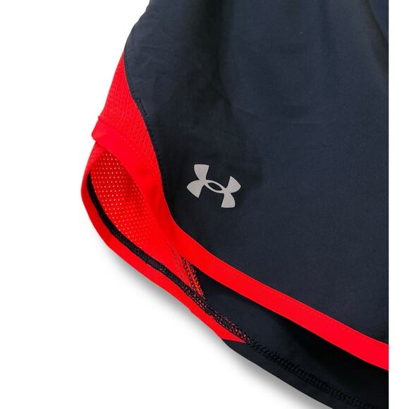 Under Armour Fly By 2.0 women’s running shorts NEW - Picture 6 of 7